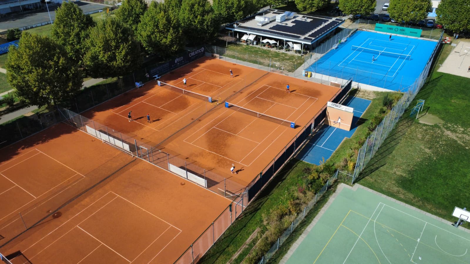 2026 courts et club house